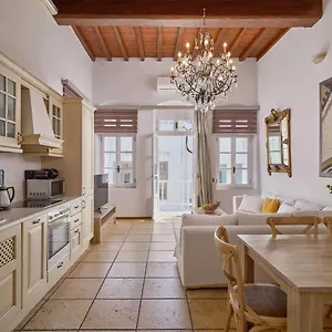 Myconian Princess Apartment